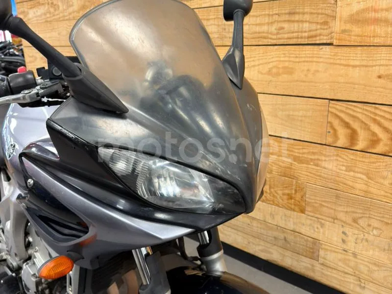 Yamaha FZ6 Fazer - Vista 6