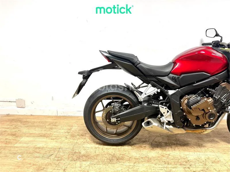 Honda CB650R - Vista 3