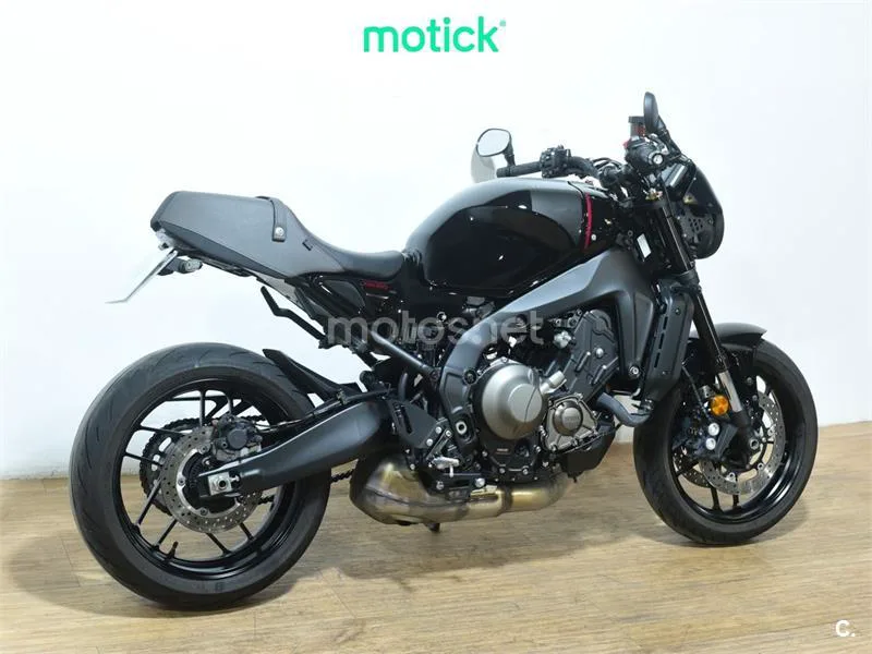 Yamaha XSR900 - Vista 10