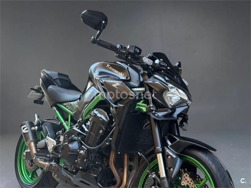 Kawasaki Z900 - Vista 3
