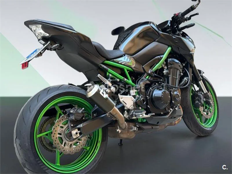 Kawasaki Z900 - Vista 4