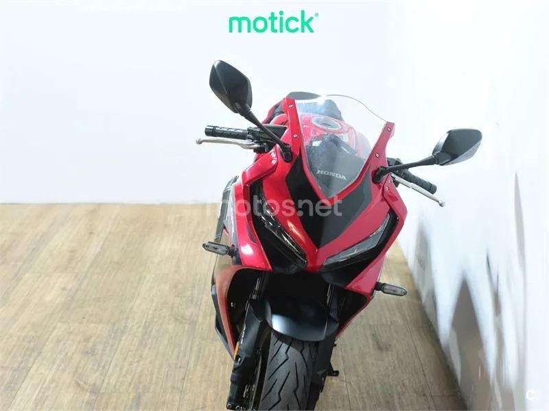 Honda CBR650R - Vista 11