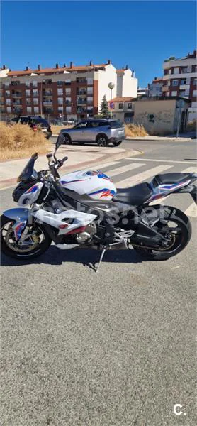 BMW S 1000 R - Vista 3