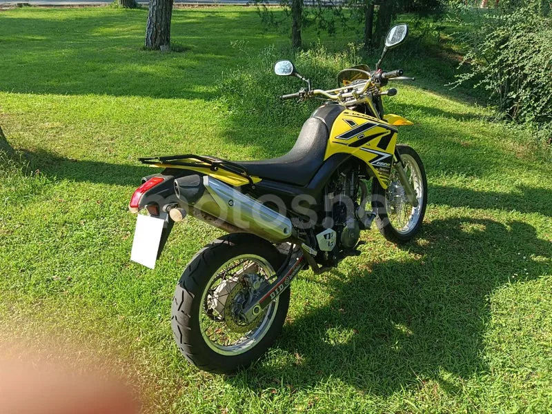 Yamaha XT660R - Vista 4