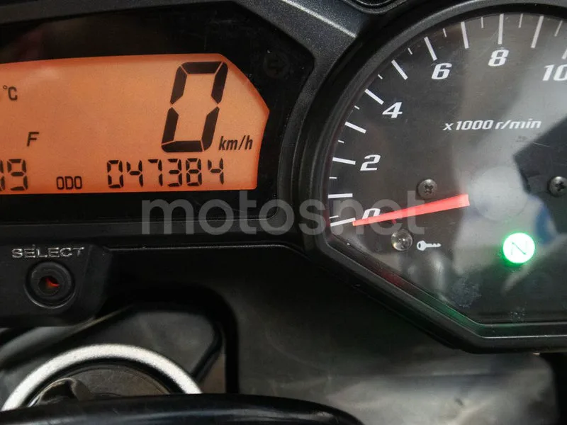 Yamaha FZ6 - Vista 8
