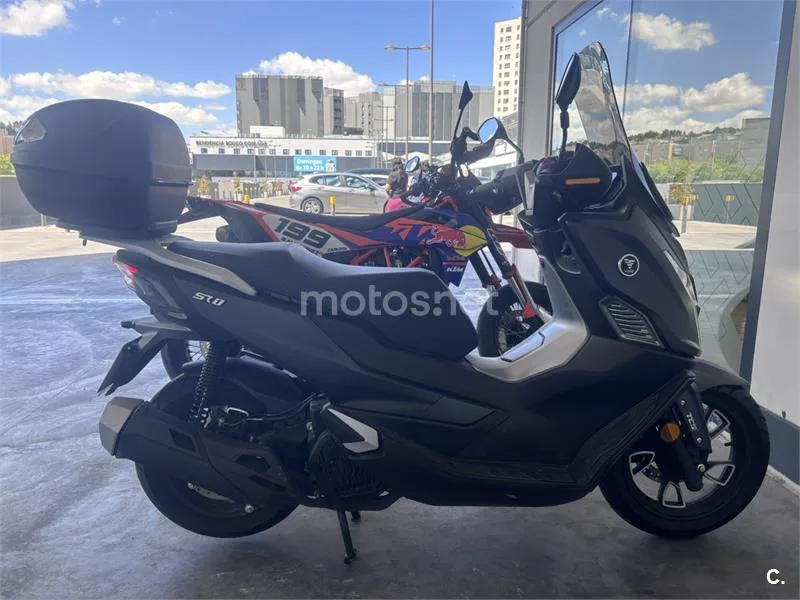 Voge SR1 125 - Vista 3