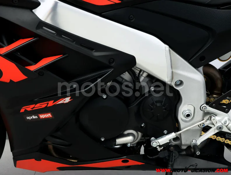 Aprilia RSV4 - Vista 10