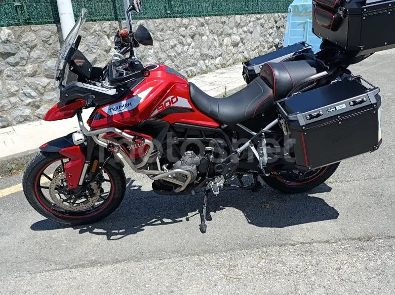Triumph Tiger 900 - Vista 9