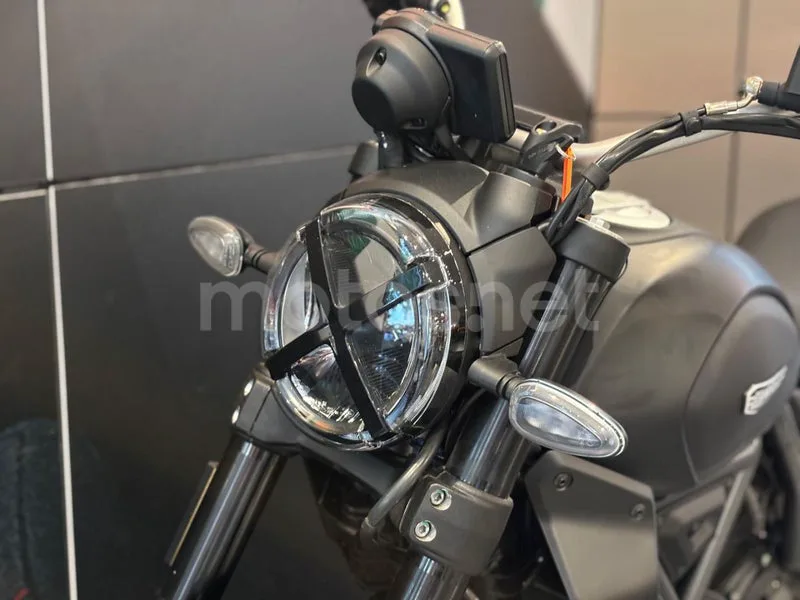 Ducati Scrambler - Vista 6