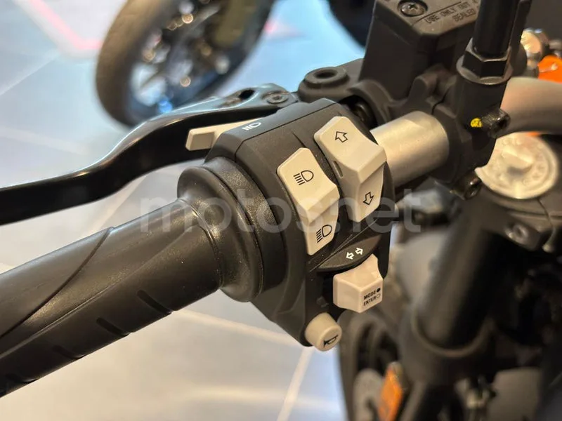 Ducati Scrambler - Vista 7