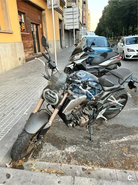 Honda CB650R - Vista 4