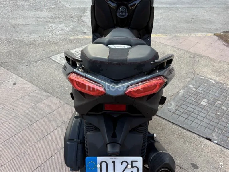 Yamaha XMAX 125 - Vista 4