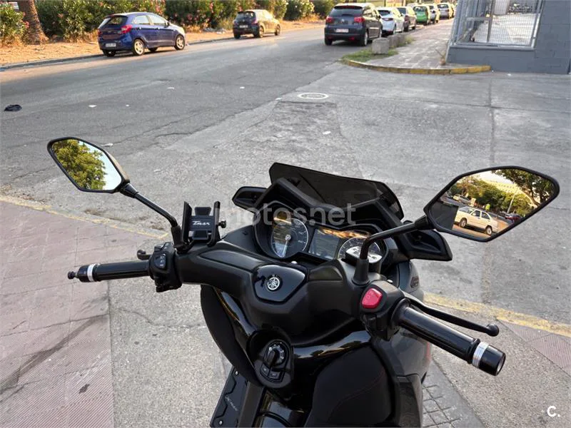 Yamaha XMAX 125 - Vista 7