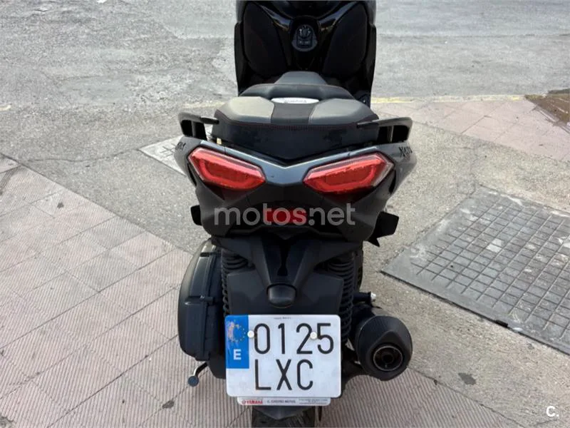 Yamaha XMAX 125 - Vista 8