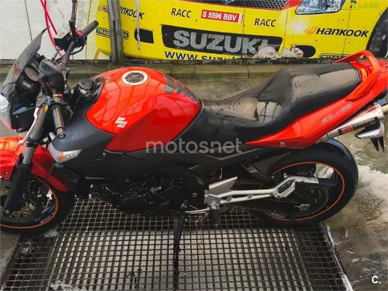Suzuki GSR600 - Vista 10
