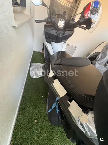 BMW C 400 GT - Vista 4