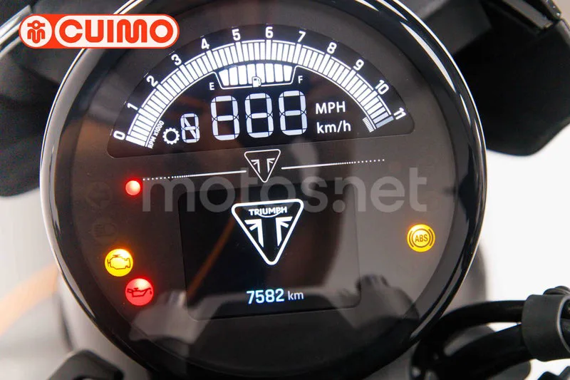 Triumph Trident 660 - Vista 23