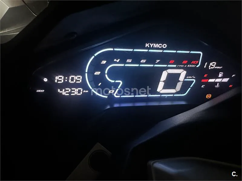 Kymco DTX 125 - Vista 5