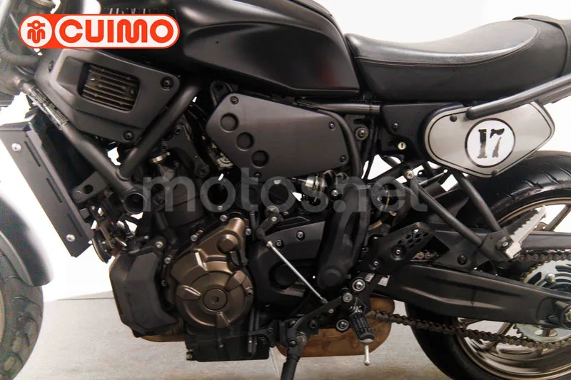 Yamaha XSR700 - Vista 30