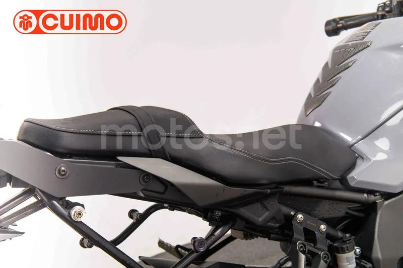 Yamaha MT-10 - Vista 19