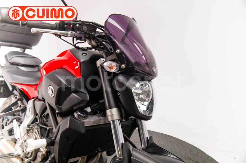 Yamaha MT-07 - Vista 11