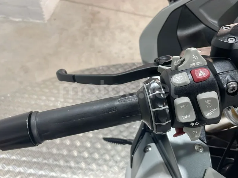 BMW R 1200 RS - Vista 11