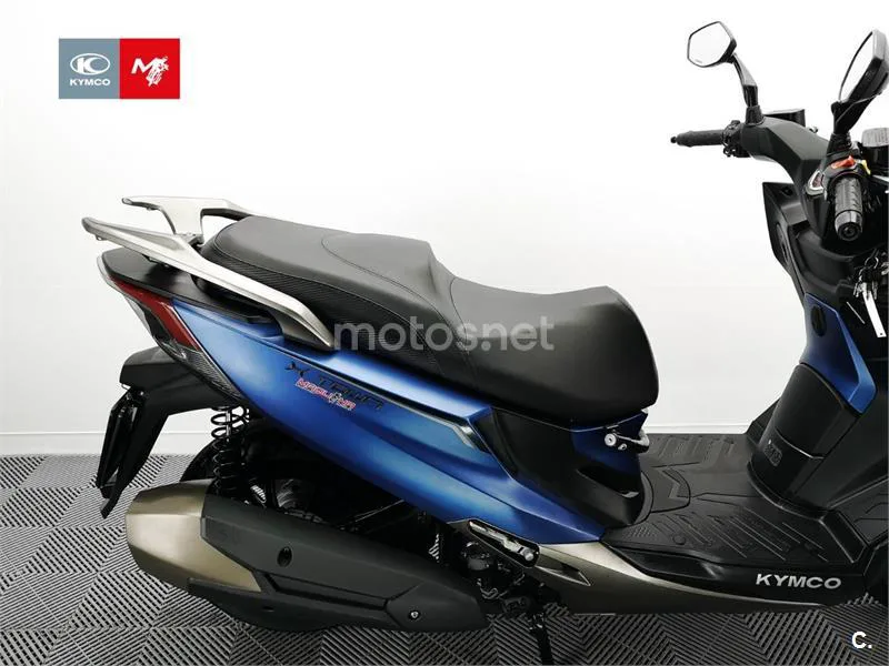 Kymco X-Town CT 300 - Vista 5
