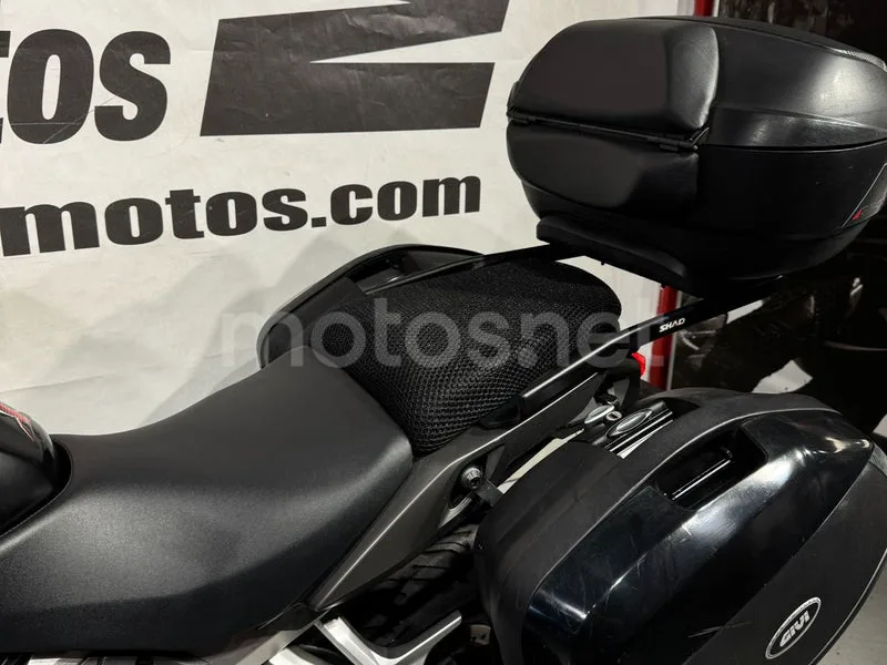 Honda VFR800X Crossrunner - Vista 13