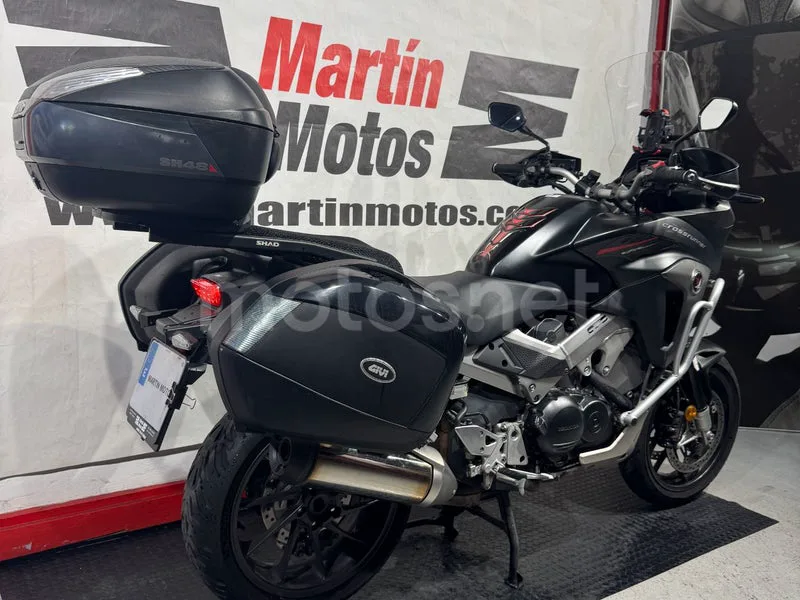Honda VFR800X Crossrunner - Vista 3