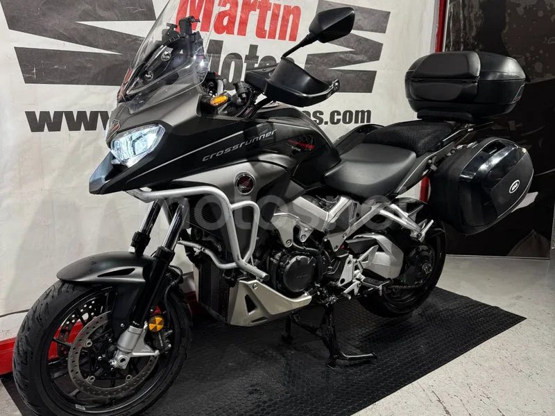 Honda VFR800X Crossrunner - Vista 6