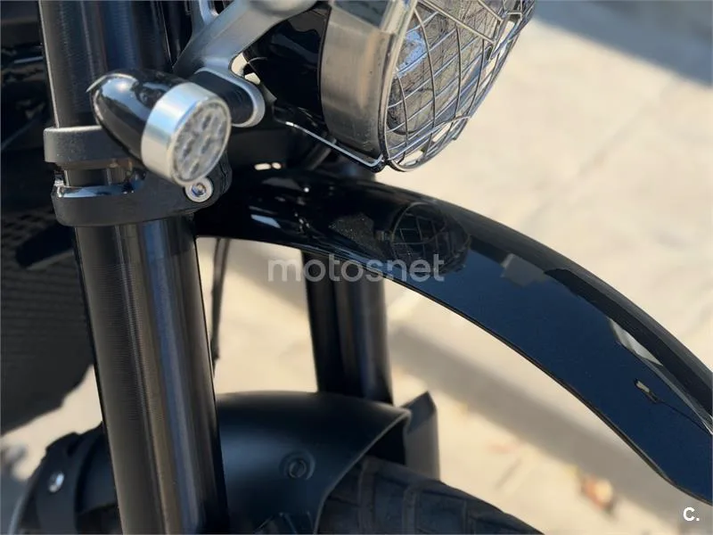 Triumph Scrambler 1200 - Vista 5