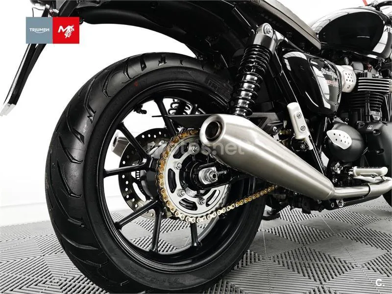 Triumph Street Twin - Vista 13