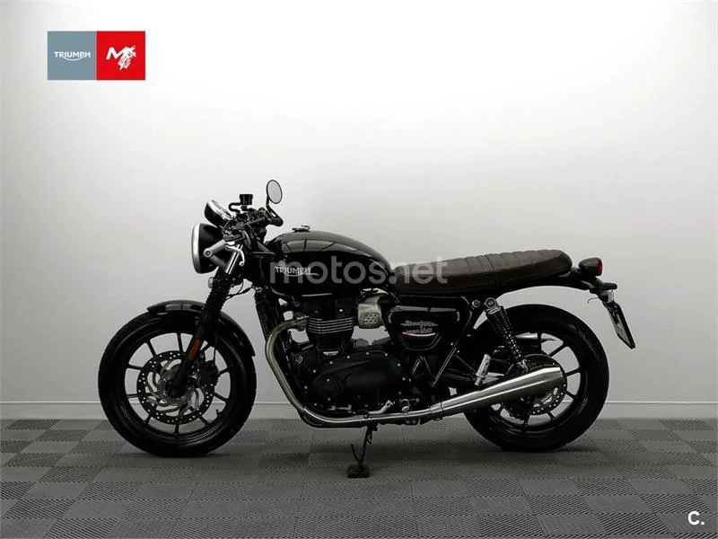 Triumph Street Twin - Vista 15