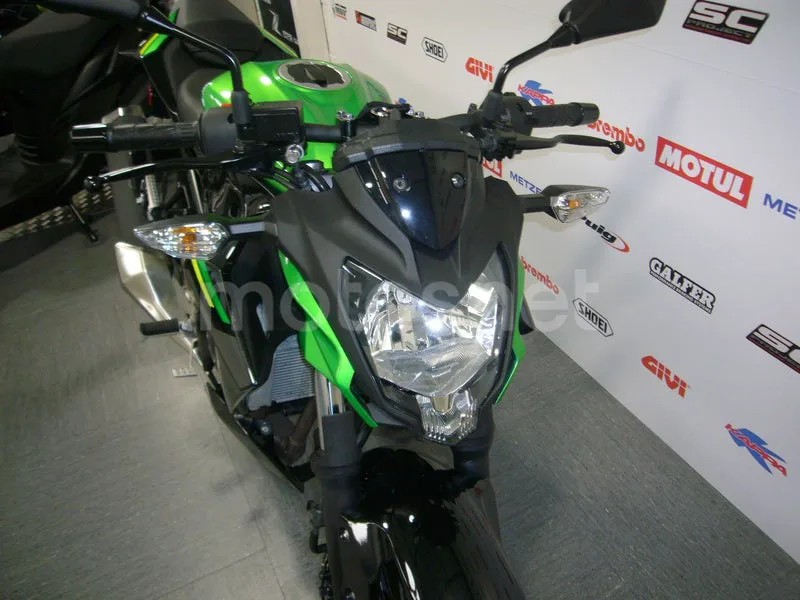 Kawasaki Z125 - Vista 4