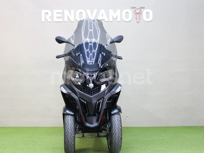 Piaggio MP3 - Vista 5