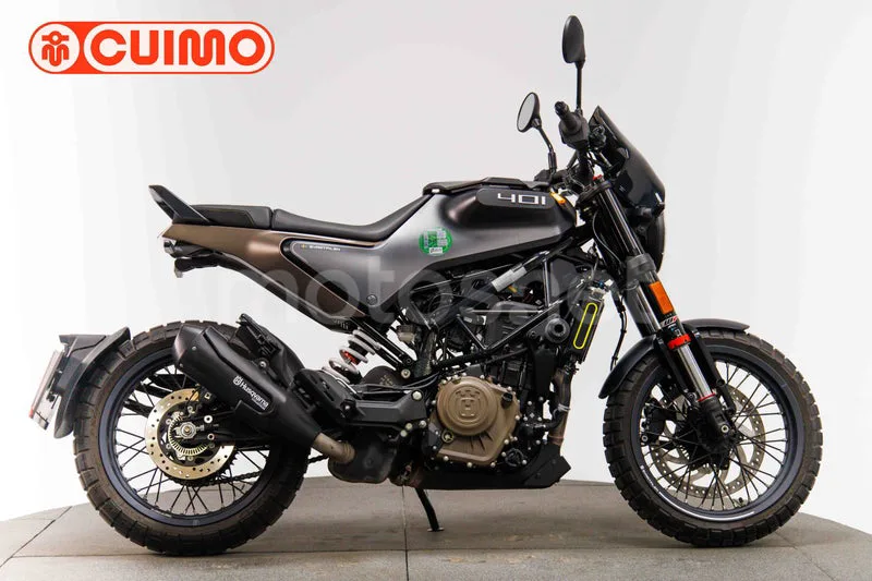 Husqvarna Svartpilen 401 3099 € 2022 Madrid - 2