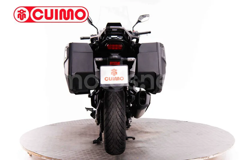 Honda NT1100 - Vista 5