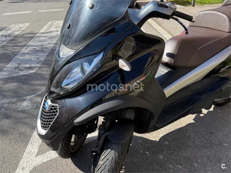 Piaggio MP3 300 LT 2350 € 2015 Barcelona - 1