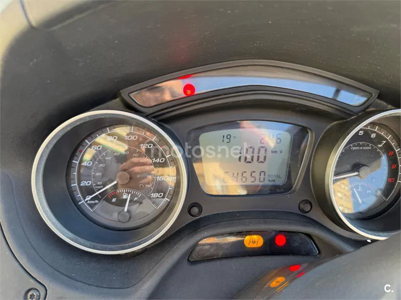 Piaggio MP3 300 LT - Vista 4