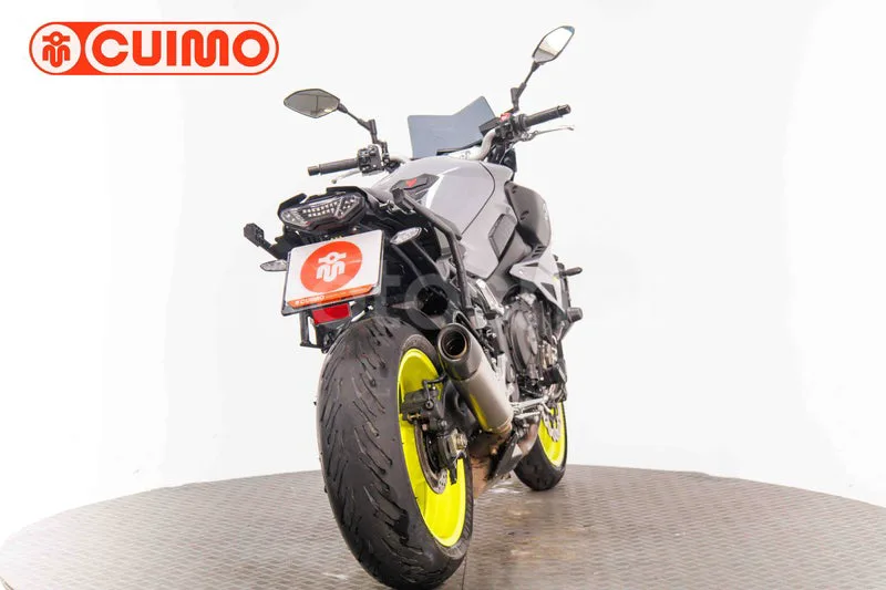 Yamaha MT-10 - Vista 9