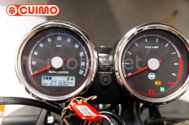 Royal Enfield Interceptor 650 - Vista 24