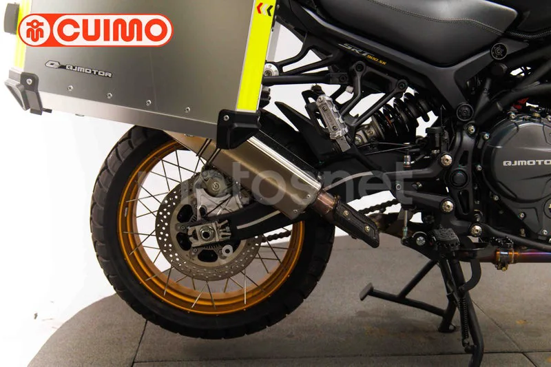QJ Motor SRT 900 SX - Vista 14