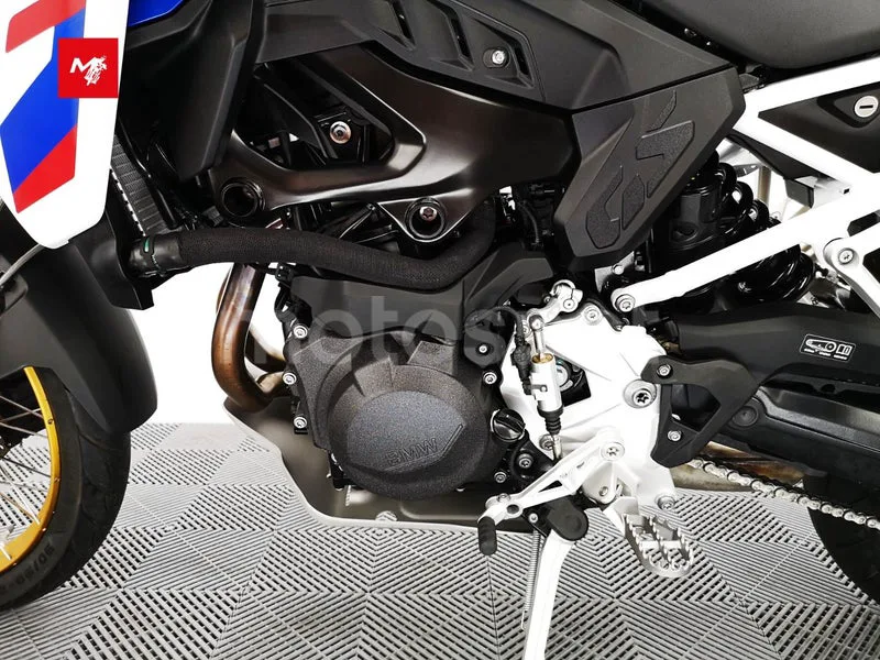 BMW F 900 GS - Vista 24