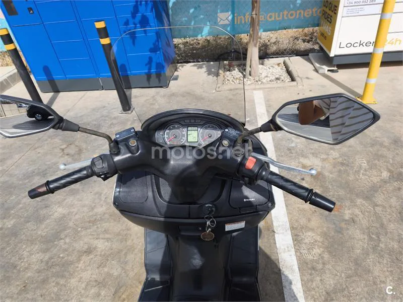 Suzuki Burgman 125 - Vista 6