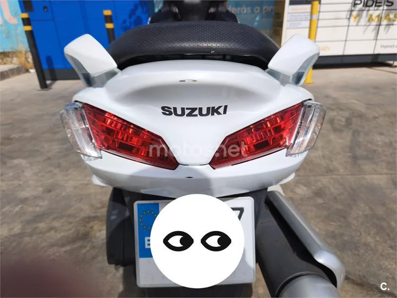 Suzuki Burgman 125 - Vista 10