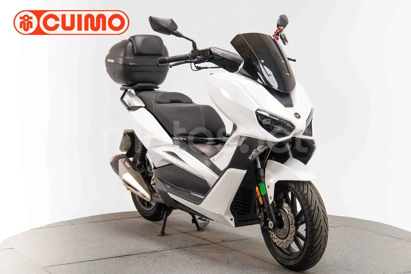 Keeway Vieste 300 2399 € 2020 Valencia - 1