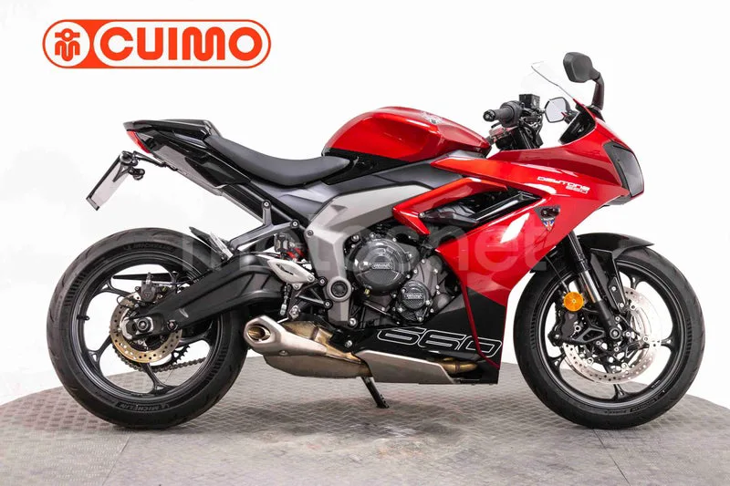 Triumph Daytona 660 - Vista 5