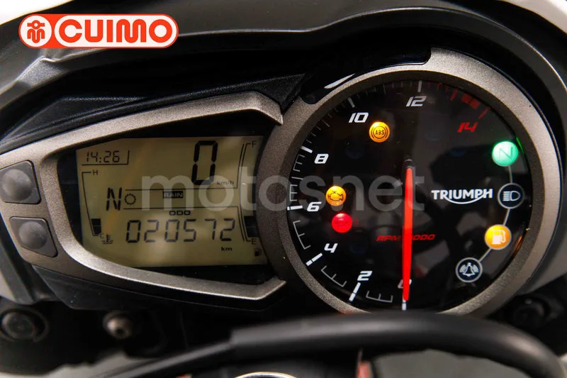 Triumph Speed Triple - Vista 24