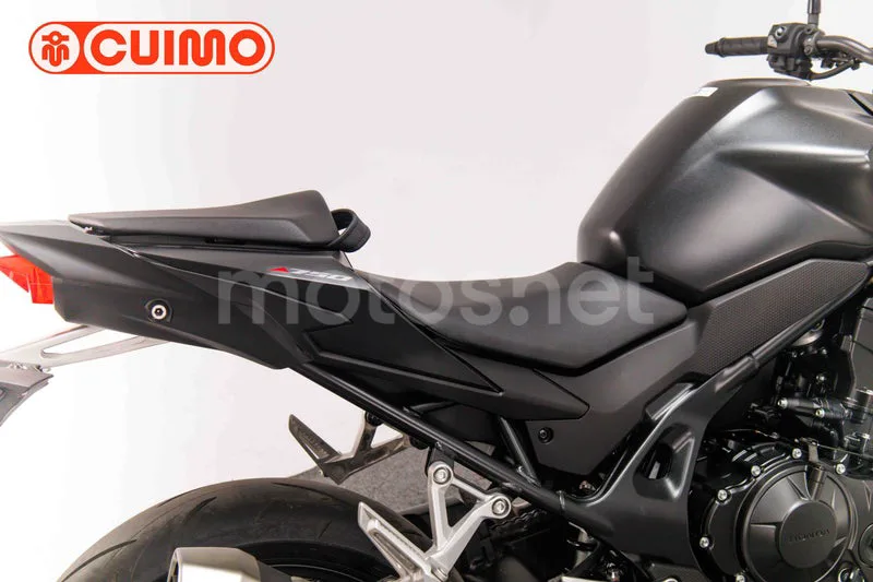 Honda CB750 Hornet - Vista 19