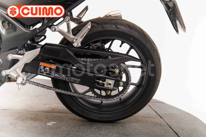 Honda CB750 Hornet - Vista 25